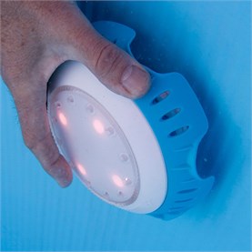 Foco proyector LED blanco válvula retorno piscina Gre - 1